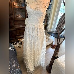 Thirty/thirty small nwt! Beautiful dress ! Side zipper adjustable straps !
